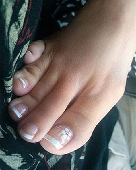 Más de 100 fotos de uñas decoradas 2021 paso a paso: Uñas decoradas con FLORES y MARIPOSAS para los PIES - ElSexoso