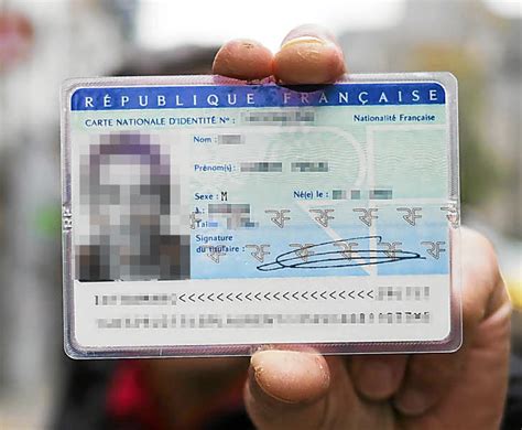 La nouvelle carte d'identité se généralise sur tout le territoire à compter de ce lundi 2 août. Le Télégramme - Plouzané - Carte d'identité. La mairie ne ...