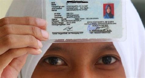 • merupakan 'tulang belakang' bagi semenanjung malaysia. Inilah Orang dengan Nama Terpanjang di Indonesia, Punya 17 ...