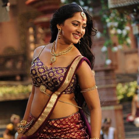 Viimeisimmät twiitit käyttäjältä anushka shetty (@anushkamysoul07). Anushka Shetty Hot Pics: 2017's #7 Sexiest Anushka Shetty ...