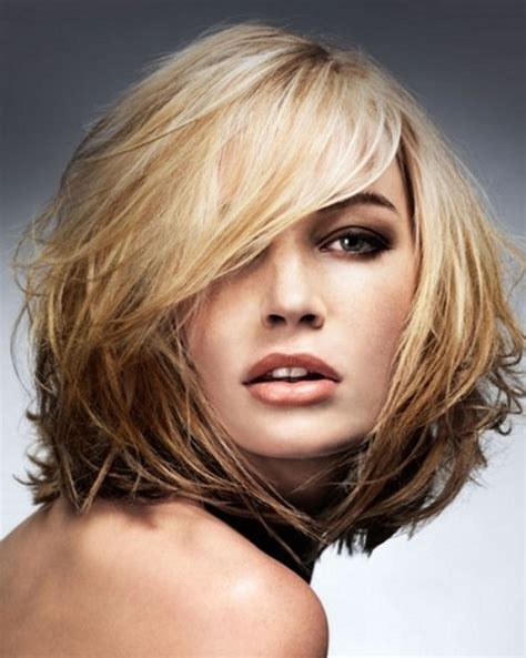 So we want a hairstyle that is both groomed and practical and that is why medium haircut styles are so popular. 55 Artistic Medium Length Layered Hairstyles To Try