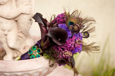 It's a great way to give. peacock-bouquet-4.jpg (3057×2034) | California bride ...