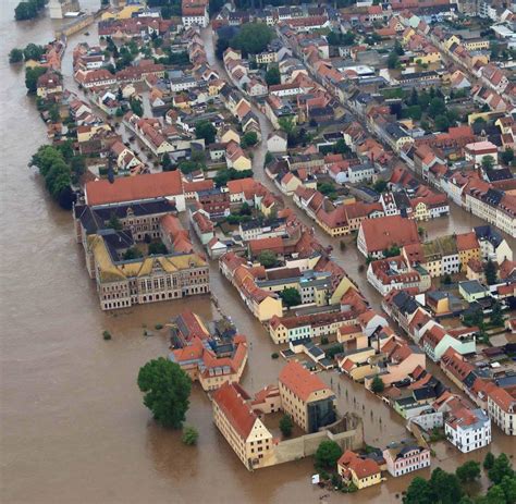 Das ist das neue ebay. Flutkatastrophe: Luftaufnahmen - Das Hochwasser von oben ...