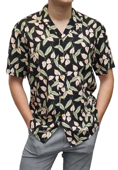 By the 1980s, their appeal began to dwindle. chemise hawaienne MINI ANTHURIUM noire,la chemise à fleur ...