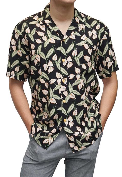 La chemise hawaïenne c'est un peu le péché mignon de beaucoup d'hommes. chemise hawaienne MINI ANTHURIUM noire,la chemise à fleur ...