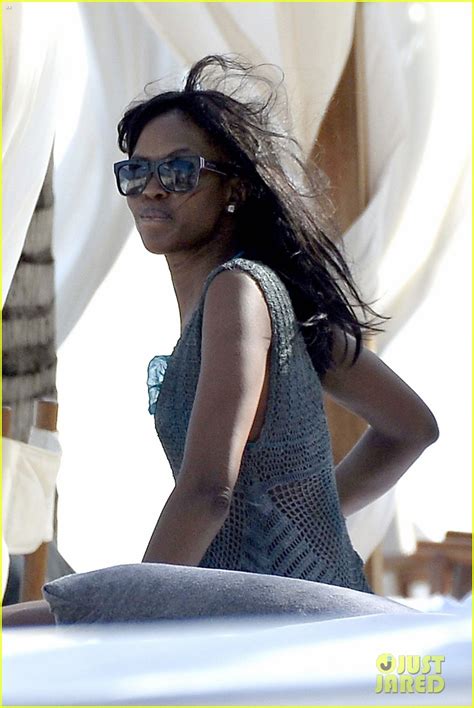 Naomi campbell was born on may 22, 1970 in streatham, london, england. Naomi Campbell Rocks a Blue Bikini at the Beach in Kenya ...