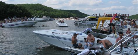 A powerboat rental without a captain can start at many boat rentals and charters include the use of floating toys like lily pads, inflatable unicorns. Lake of the Ozarks - Houseboat Rentals & Boat Rentals