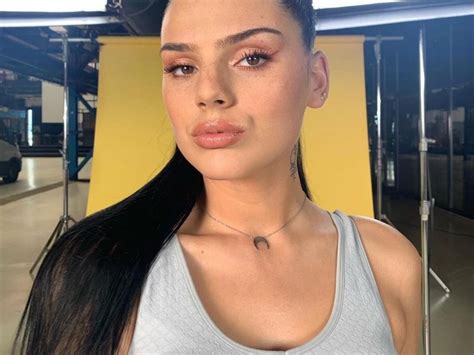 Popicoon, model en actrice famke louise is hot! Famke Louise is weer vrijgezel na break-up met rapper ...