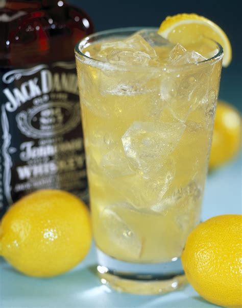 A lynchburg lemonade is a cocktail and long drink made with, among other ingredients, jack daniel's tennessee whiskey. Lynchburg limonade recept. Lynchburg Lemonade - Wikipedia