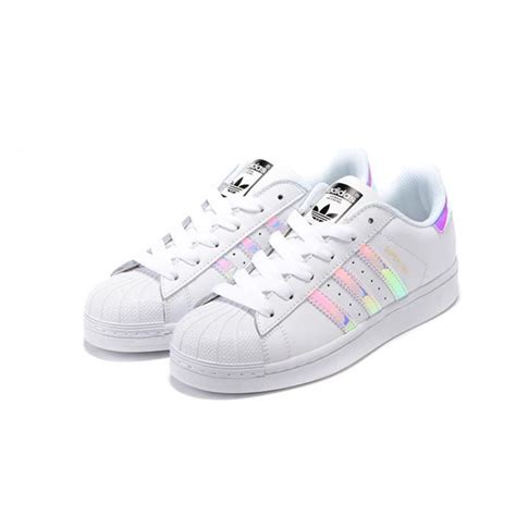 8_ these are the type of losses that are permanently glued to the legacies of superstars. adidas superstar basket femme