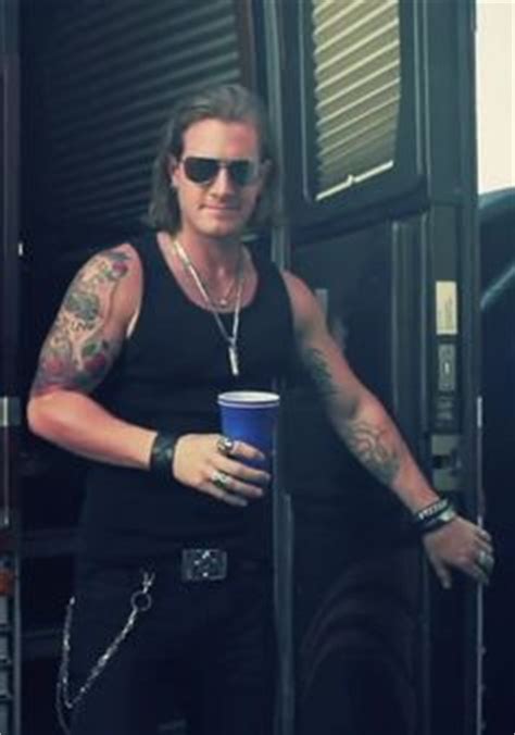 Florida georgia line singer tyler hubbard recently returned to the tattooist's chair, and the results after getting his elephant tattoo, hubbard reflected that the animals of the african safari mean much. Tyler Hubbard shirtless is my favorite thing ever ...