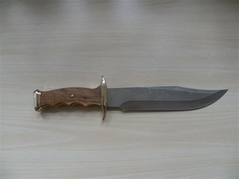 Unser testerteam hat unterschiedliche marken ausführlichst verglichen und wir zeigen pohl ihnen als leser hier unsere ergebnisse des tests. Andujar Bowie-Messer - neuer Griff aus Mooreiche ...