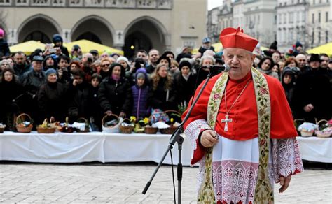 Jest facetem z memów, który teraz. Kardynał Stanisław Dziwisz: Kościół jest dobrem, które ...