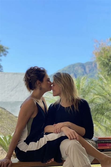 Who is fernanda garay dating now & how much money does fernanda garay have? Fernanda Gentil e Priscila Montandon abrem o jogo! em 2020 ...