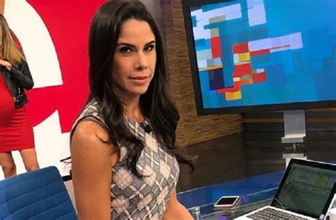 People who liked paola rojas's feet, also liked Esto opina Paola Rojas de la violencia sexual en Twitter ...