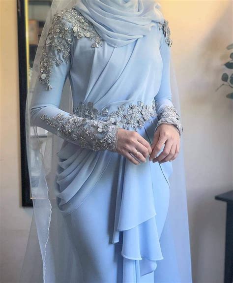 Jumper baju melayu samping songket baby romper raya blue. Baju tunang baby blue di 2020 | Gaun malam, Gaun perempuan ...