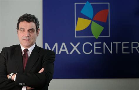 Guillermo Aburto | gerente de Max Center 