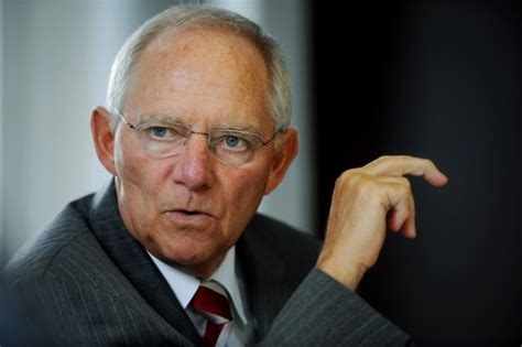 Oktober 1990 gastierte wolfgang schäuble auf seiner tour zum bundestagswahlkampf im badischen oppenau im idyllischen schwarzwald. Wolfgang Schäuble est-il aussi dangereux que Donald Trump ...