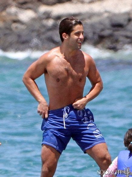 And i dream of having the perfect body. Pin en Josh Peck