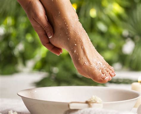 The feet naturally sweat a lot and when this sweat mingles with the bacteria found on our skin, it produces a stinky odor. These DIY Foot Masks Can Make Your Feet Baby Soft!