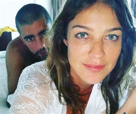 O que é o beijo grego? Beijo grego? Luana Piovani posta foto sugestiva com Pedro ...