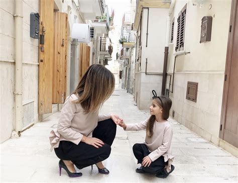 Abiti eleganti mamma e figlia. Abiti mamma e figlia: il minime di PaperCup - MammaLifeStyle