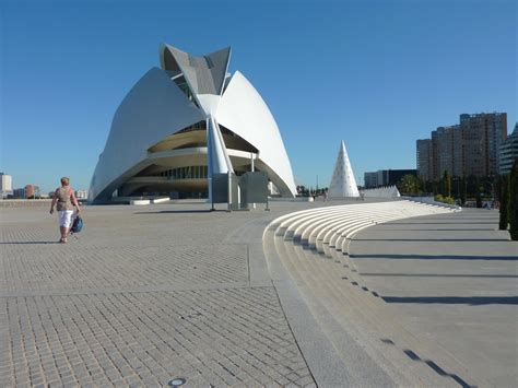 News architecture news valencia spain santiago calatrava valència cultural center cultural cite: moniekpeek: Valencia en Calatrava