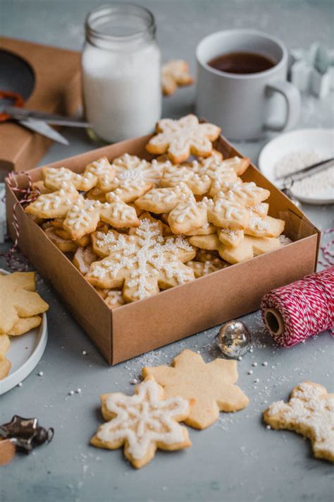 And these cookies are delightful with a cup of tea or coffee. Almond Flour Christmas Recipes : Soft Almond Flour Sugar ...