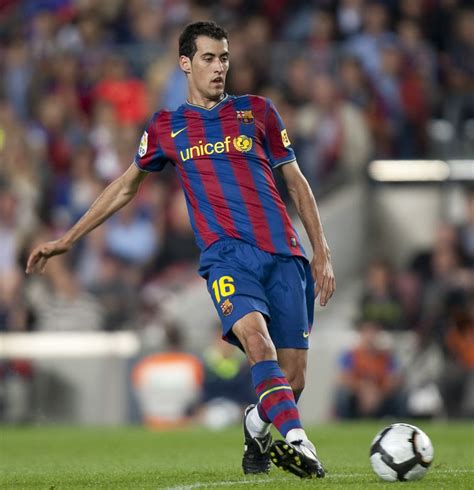 Join the discussion or compare with others! Paquete de Sergio Busquets - Bultos de futbolistas