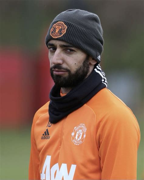 Find the newest bruno fernandes meme. Bruno Fernandes Gun Meme - Bruno Fernandes Or Kevin De ...