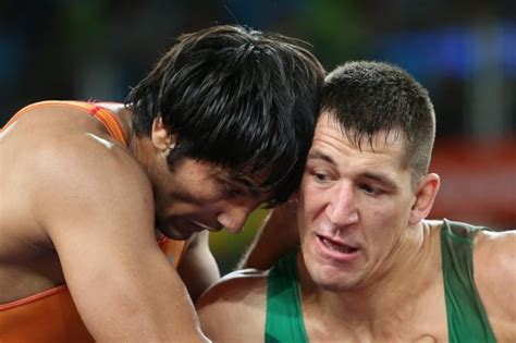 Válassz több 10 000 könyv közül! Rio 2016 wrestling: Viktor Lorincz outclasses India's ...