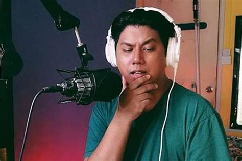 Dee kosh was born on november 2, 1988 in the philippines and was raised there. Celebs, Aware react to sexual allegations against Dee Kosh ...