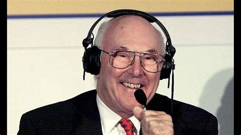 Murray walker and autocar's steve cropley in deep discussion. Celebrity answer phone messages... Murray Walker - YouTube