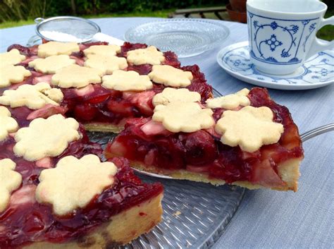 Check spelling or type a new query. Apfel-Kirsch-Kuchen | Kuchen, Fruchtiger kuchen, Kuchen ...