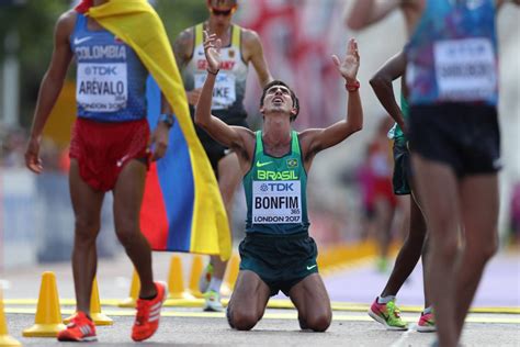 Racewalking marche athlétique marcia marxa atlètica marcha atlética спортивная ходьба. Caio Bonfim vence prova de 50km de marcha atlética na ...