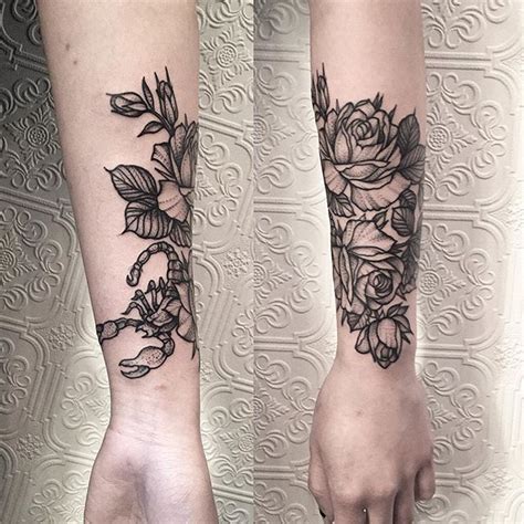 Historically, the scorpion is found in greek and roman mythology, ancient egypt, native american culture and african folklore. Roses with Scorpion #tattoo #blacktattoo #black # ...