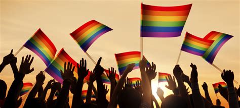 Here is a community about anything to do with the lgbt community, whether it has something to do welcome! Por que 28 de junho é o Dia do Orgulho LGBT - Portal Aberje