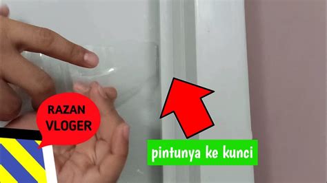 Cara membuka #pintu kereta yang terkunci dari dalam adalah #cara menggunakan #pembaris besi. Cara buka pintu yang terkunci Dari dalam - YouTube