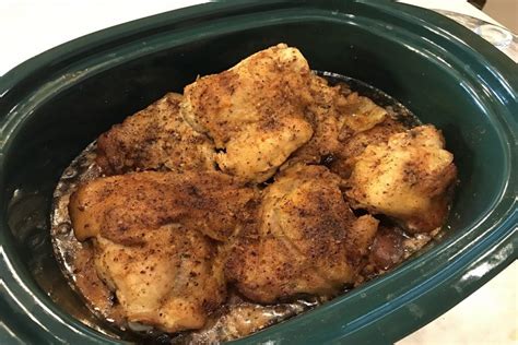 Delicious low cholesterol recipes that you can make in your slow cooker for breakfast, dinner, desserts and more! Crock Pot Chicken Thighs | Crockpot chicken, Crockpot ...
