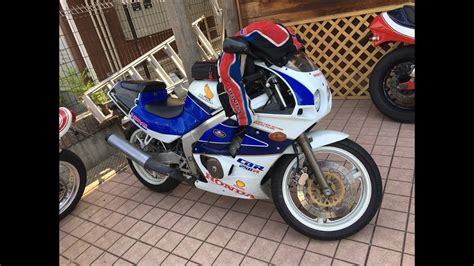 The honda cbr250 series of bikes was produced between 1986 and 1996. コマネチ三連星ライダー オリジナルサウンドを聞け 1988 HONDA CBR250R Hurricane MC17 ...