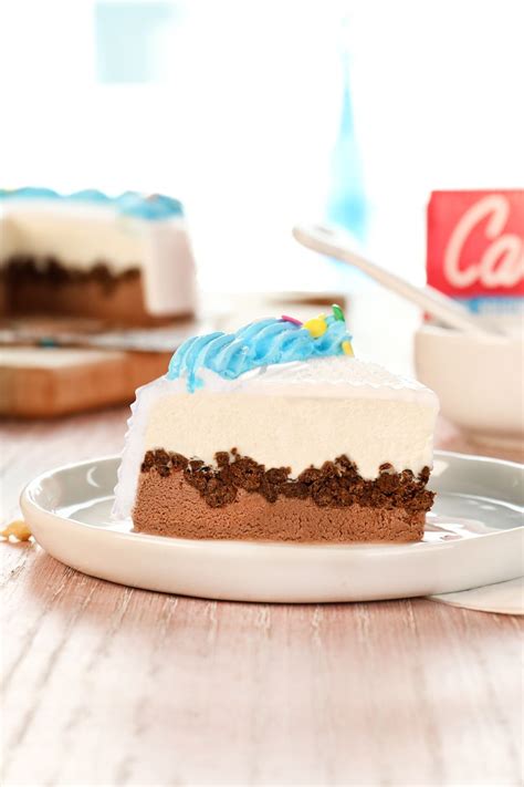 Carvel ice cream cake lil love. Carvel Lil Love Ice Cream cake has a little something for ...
