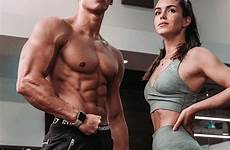 pareja couple gym cuerpo ampproject