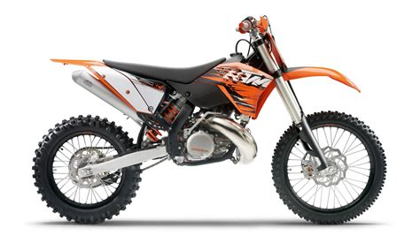 Airbox the air filter can be quickly replaced without the use of any tools, thanks to an ingenious airbox design guarantees optimum filter protection from flying dirt while creating maximum airflow for high performance. 2010 KTM 250XC-W