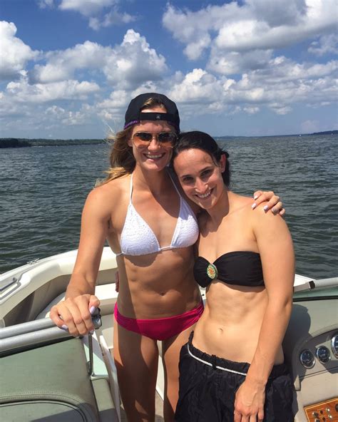 Aug 06, 2021 · katie nageotte celebrates after winning gold in the women's pole vault on thursday. Katie Nageotte on Twitter: "Happiness is #lakechautauqua 😊 ...