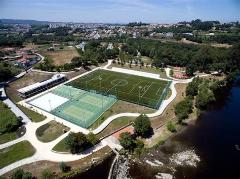 Maybe you would like to learn more about one of these? Parque Urbano Sara Moreira (Santo Tirso) - 2021 Qué saber ...