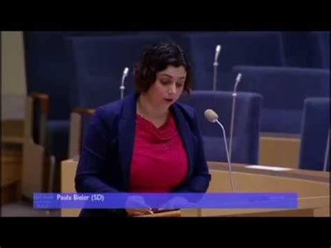 Paula bieler, sverigedemokraterna, läxar upp morgan johansson om vanföreställning att det är medmänskligt att lägga väldigt mycket resurser på att hjälpa en liten andel flyktingar i sverige och. Paula Bieler (SD) Integration och jämställdhet, repliker ...