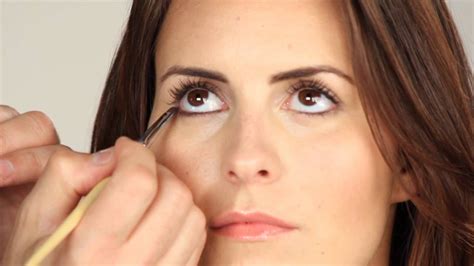 If you apply broader eyeliner then it makes your eyes look wider and deeper. How to Apply Eyeliner to Bottom Lid for a Natural Look ...