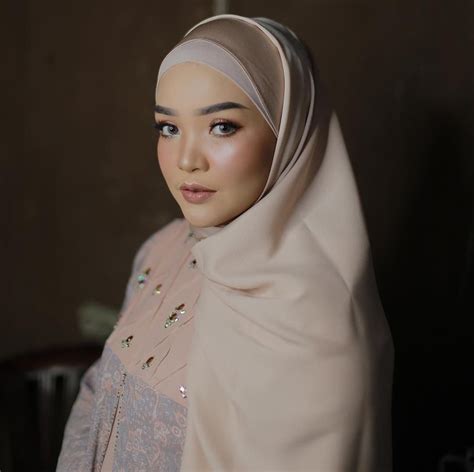 Gambar foto profil wa keren kartun sumber : Gambar Profil Kosong Wanita Hijab - status wa galau