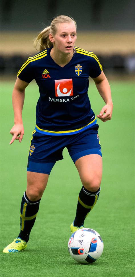 Read the article below to find out more about her. U19-hjälten: "Är en viktig säsong" | Aftonbladet