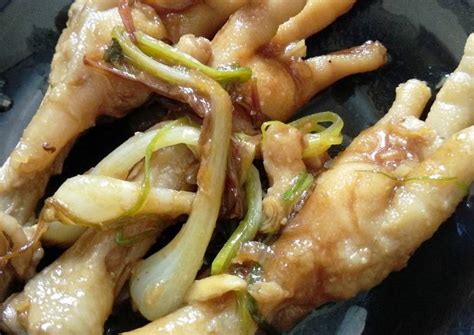 Semuanya meleleh di lidah kita dengan rasa nikmat. Resep Dari/Bahan/Lokio : Recipe Yummy Cah Tahu Bawang ...